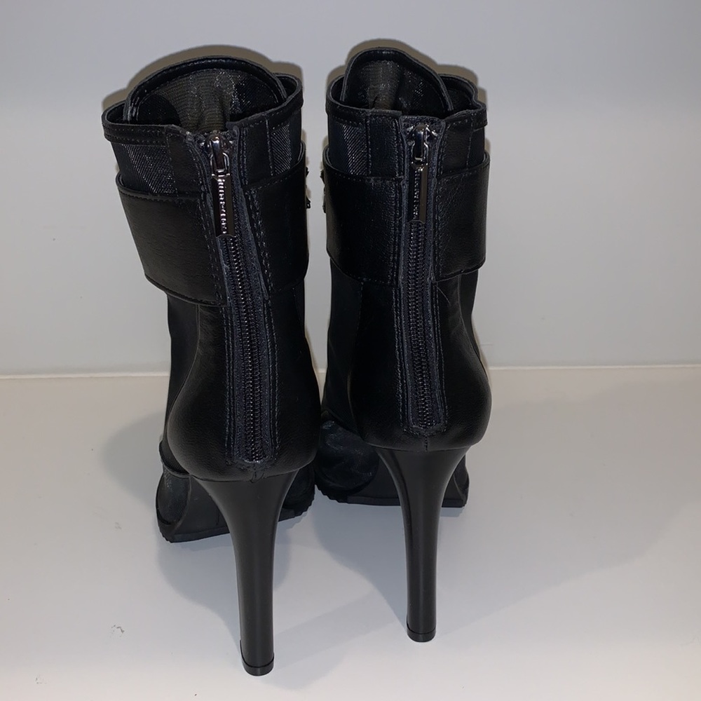 KARL LAGERFELD PARIS Blayze Lug Sole Booties - Picture 8 of 13